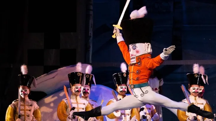Oakland Ballet: G. Lustig's The Nutcracker