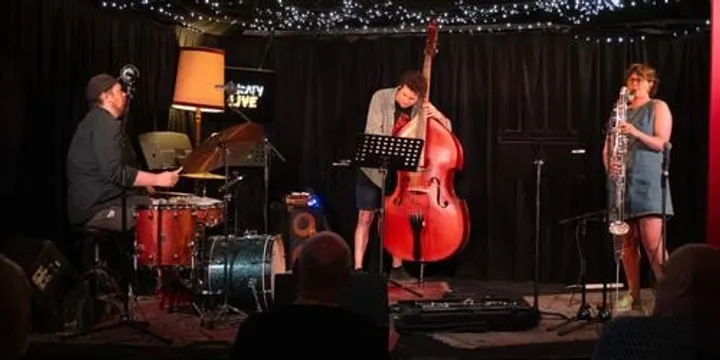 DEAR BROOKLYN single launch - THE FRANK SCENARIO ft. a beautiful opening set by MIA BARHAM