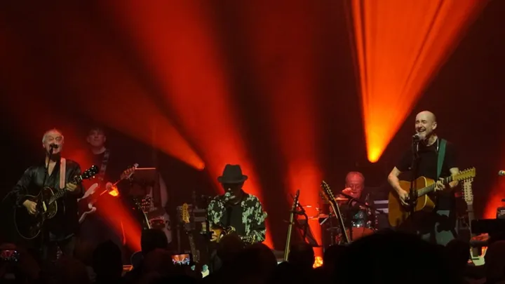 Lindisfarne UK Tour 2026