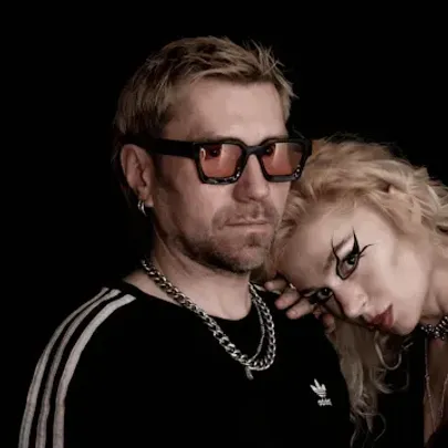 Det berlinske darkwave-fænomen NNHMN har sin debut i København!