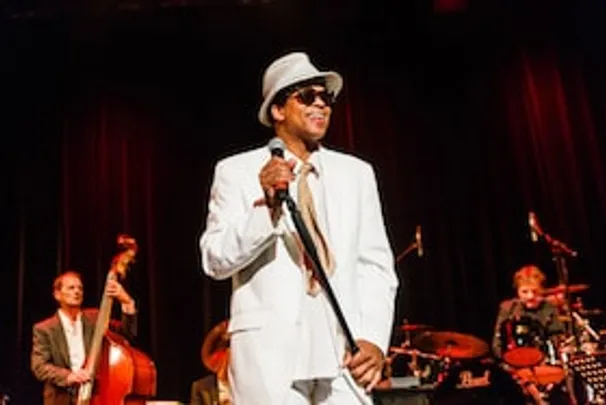 Willie Kimbrough singt Elvis Presley