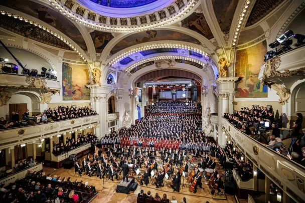 M2 - Tisíc hlasů pro Vltavskou filharmonii