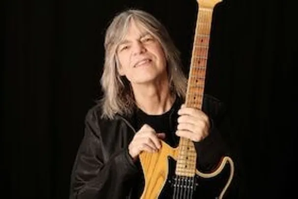 MIKE STERN BAND - Featuring: Dennis Chambers, Leni Stern, Chris Minh Doky & Bob Franceschini