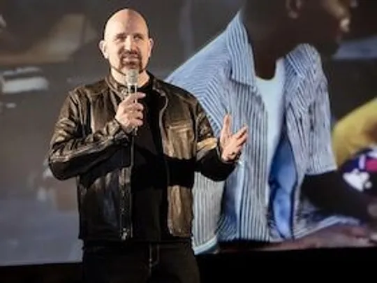 Dominik Kuhn - "Künstliche Intelligenz - Leuchtende Zukunft oder Leben in der Matrix"