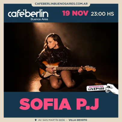 Sofía P.J en Café Berlín