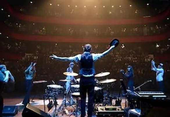 The Incredible FLEETWOOD MAC Story - performed by The Cosmic Carnival