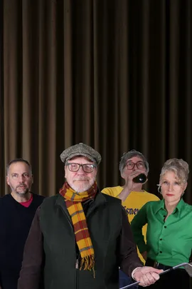 THOMAS SCHWEBEL & BAND spielt Fehlfarbens „33 Tage in Ketten“