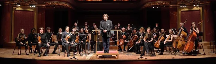 Angela Yixuan Miao interpretiert Chopin